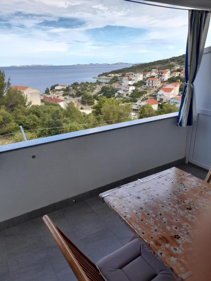 Apartmani Petra Примоштен Экстерьер фото