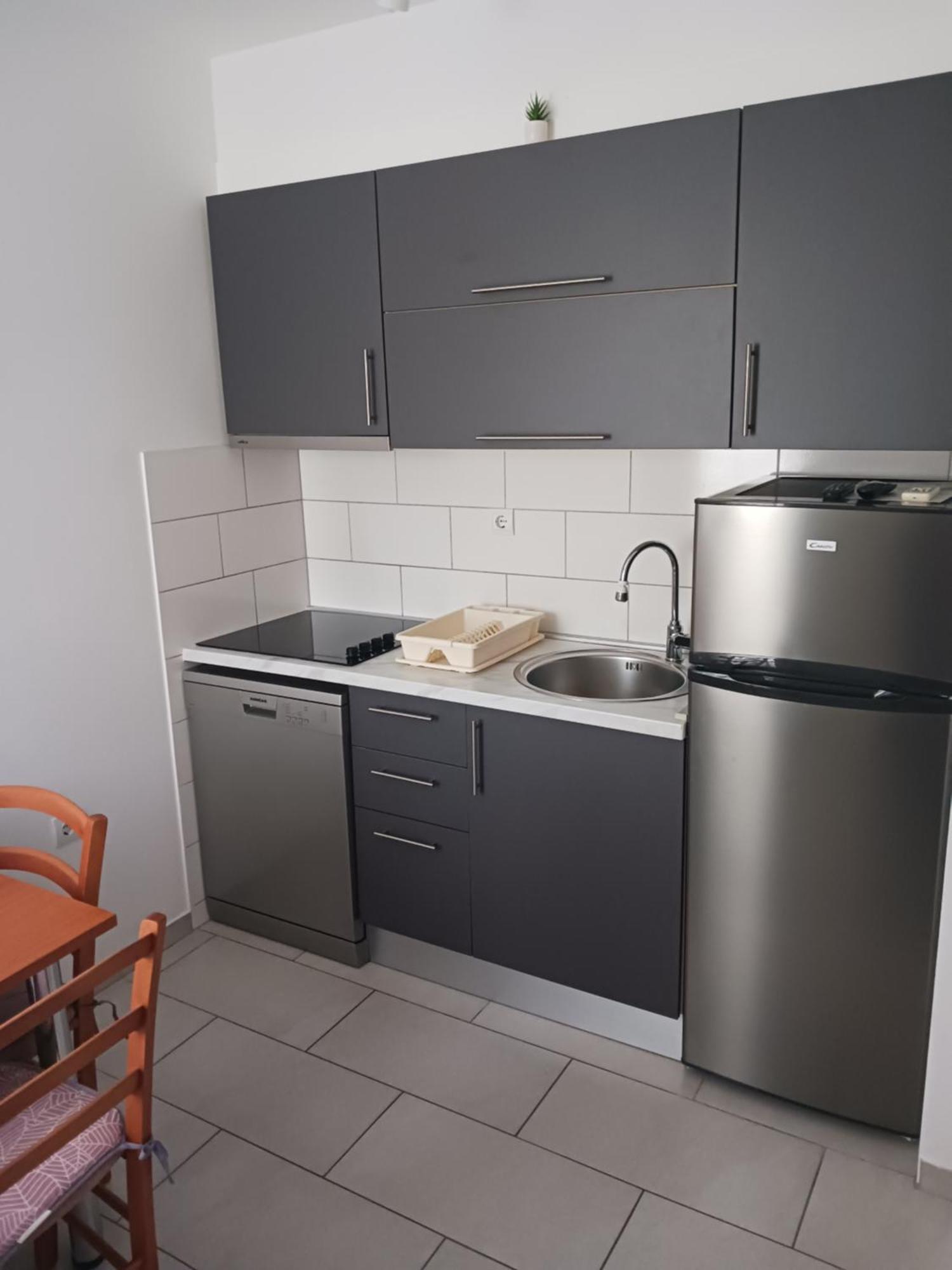 Apartmani Petra Примоштен Экстерьер фото